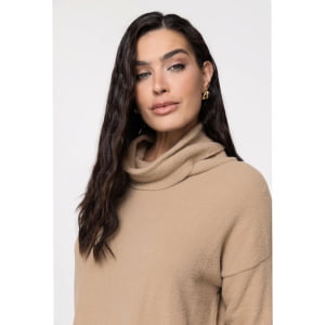 Blusa Ampla Feminina em Tricô Pluma Gola Boba - 25117 Bege Camel