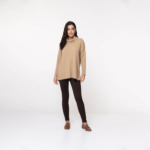 Blusa Ampla Feminina em Tricô Pluma Gola Boba - 25117 Bege Camel