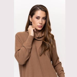 Blusa Ampla Feminina em Tricô Pluma Gola Boba - 26125 Bege Camel