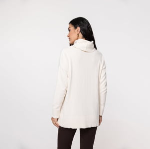 Blusa Ampla Feminina em Tricô Pluma Gola Boba - 25117 Off White
