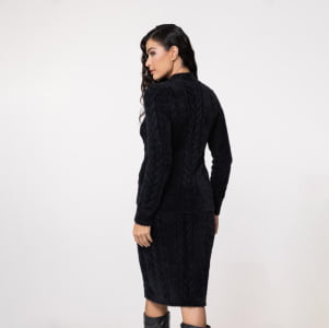 Blusa Feminina em Tricô Fio Nuvem - 25180 Preto