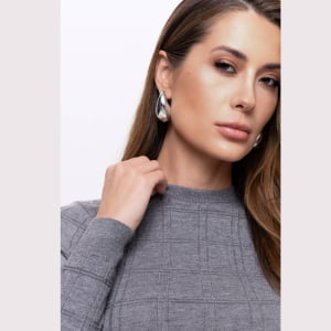 Blusa Feminina em Tricô Quadriculado - 26165 Cinza