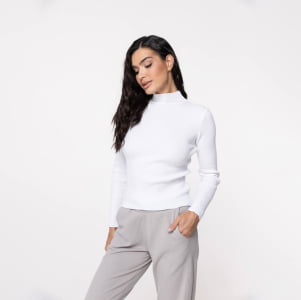 Suéter Feminino em Tricô Canelado Gola Alta - 25116 Off White