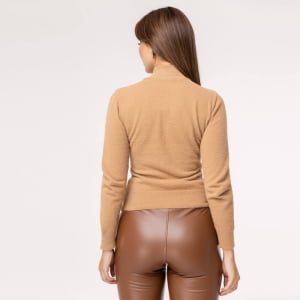 Suéter Feminino em Tricô Pluma Gola Alta - 25114 Bege Camel