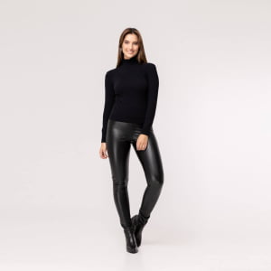 Suéter Feminino em Tricô Pluma Gola Alta - 25114 Preto