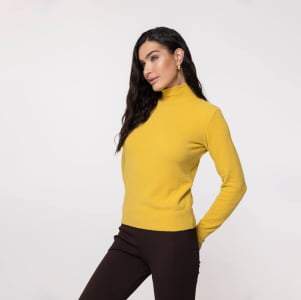Suéter Feminino em Tricô Pluma Gola Alta - 25114 Mostarda
