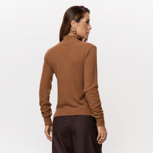 Suéter Feminino em Tricô Pluma Gola Alta - 26141 Marrom Bronze
