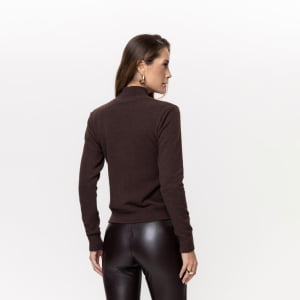 Suéter Feminino em Tricô Pluma Gola Alta - 26141 Marrom Expresso