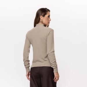 Suéter Feminino em Tricô Pluma Gola Alta - 26141 Bege