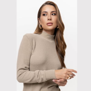 Suéter Feminino em Tricô Pluma Gola Alta - 26141 Bege