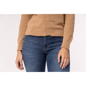 Suéter Feminino em Tricô Pluma Gola Redonda - 24162 Bege Camel